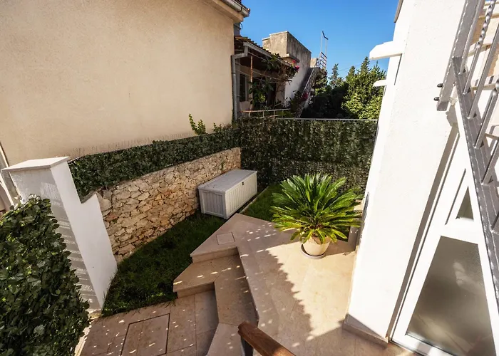 Terrace Haven Hvar شقة *