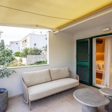 Terrace Haven Hvar 公寓