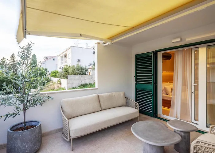 Terrace Haven Hvar Apartment